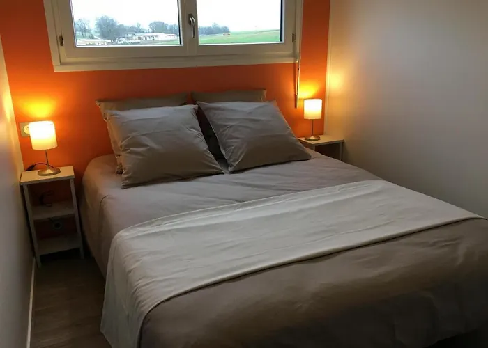 Casa de Férias Mandarine La Vallee Des Noyers Lhommaize